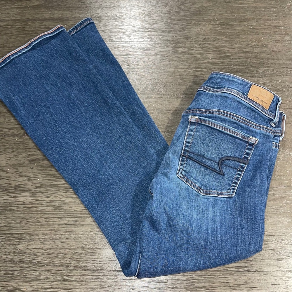 American Eagle Women 4 Short Blue Jeans Kick Boot Bootcut Stretch Denim